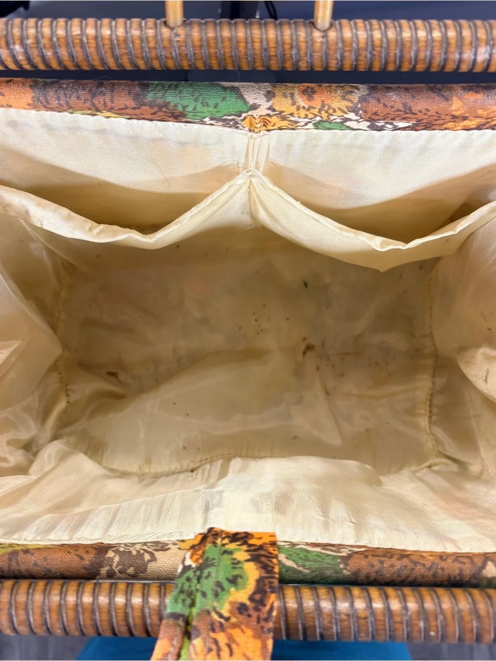 VTG MCM Wood Floral Tapestry Folding Yarn Knitting Sewing Caddy Grandmacore
